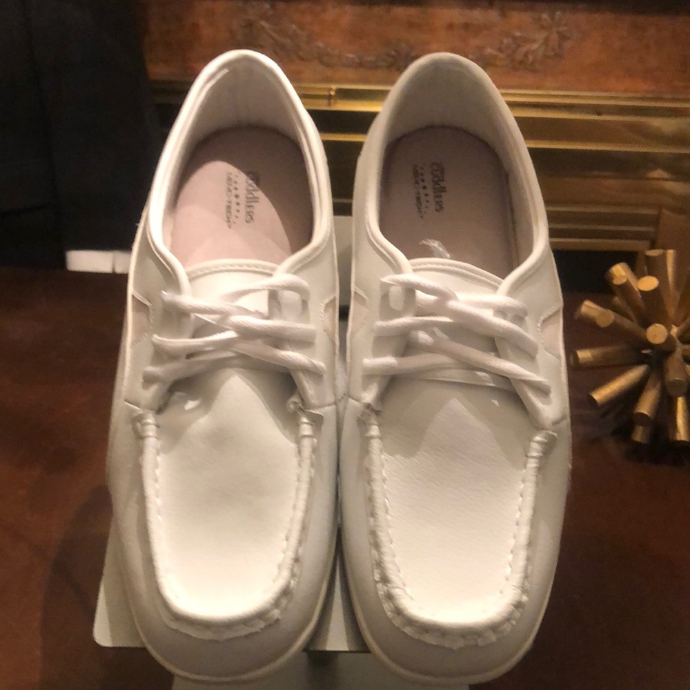 Preloved Connie Cuddles Memo Tech Size 10w - image 1